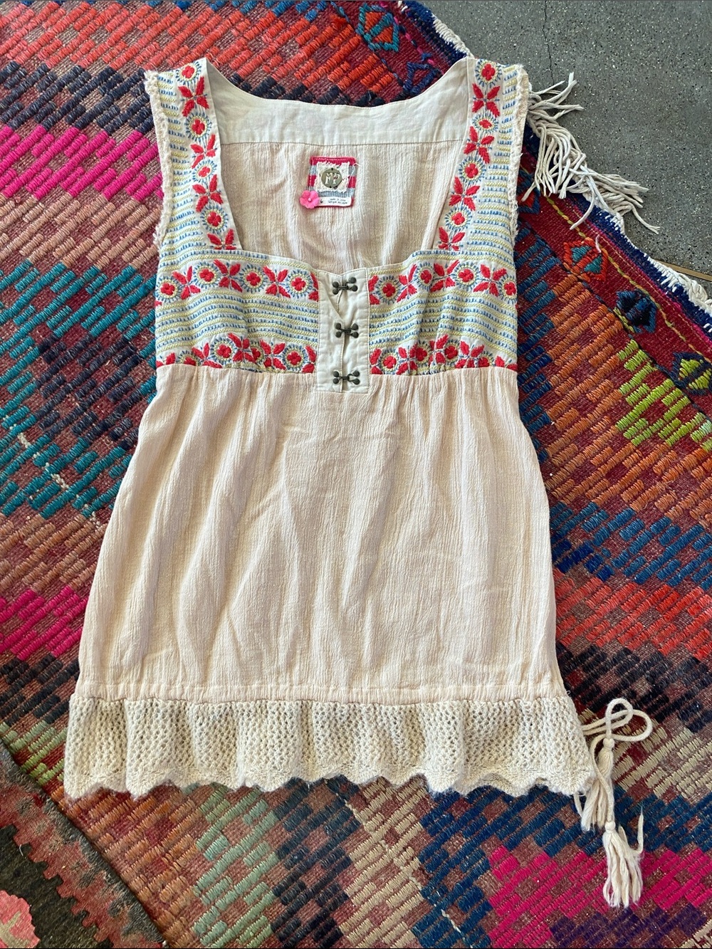 Free People cotton embroidered tank top blouse cream beige drawstring 6 small - Picture 1 of 10